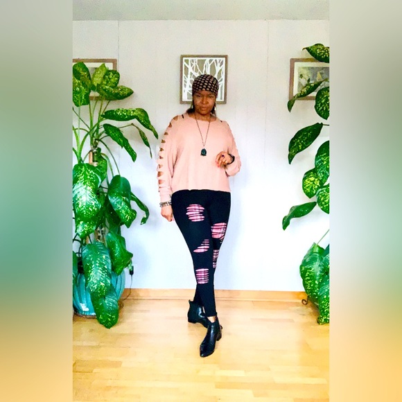 ✨ Ted Baker London✨ Black Leather Chelsea Boot W/Logo Detail - Picture 1 of 15